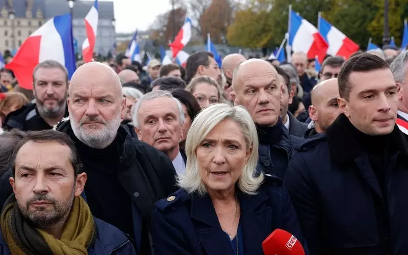 "Le Figaro": Zjednoczenie Narodowe Marine Le Pen jest wiodącą siłą polityczną w kraju