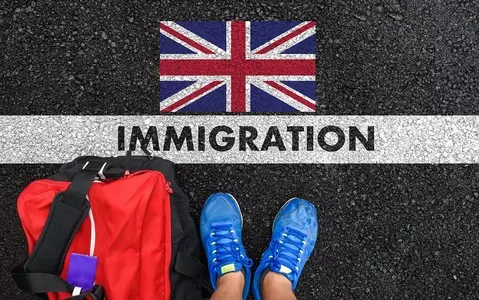 Record migration in the UK: In 2022, 745,000 more people arrived than left