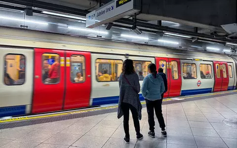 Tube strike threat in new year after unions reject 5% pay rise