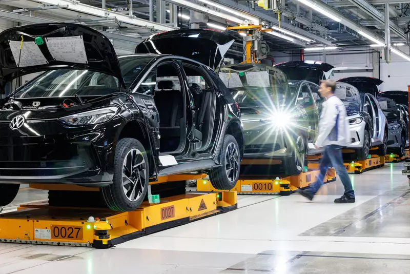 Niemcy: Volkswagen zapowiada redukcję zatrudnienia. "Sytuacja jest krytyczna"