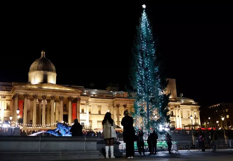 Tradycja corocznego przysłania choinki z Norwegii na Trafalgar Square w Londynie "zagrożona"