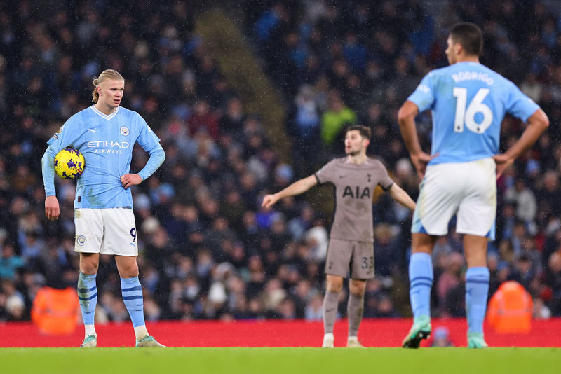 Manchester City draw with Tottenham 3:3