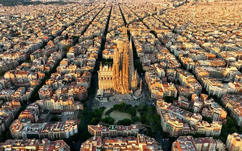 Hiszpania: Barcelona usuwa nazwy świętych z ulic. Zastąpi je nazwiskami feministek