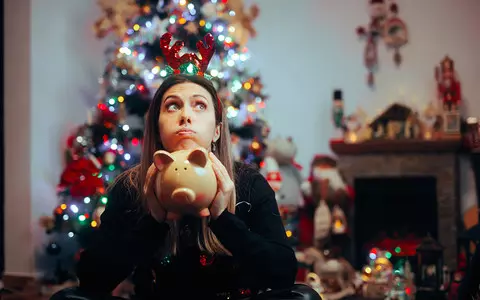 Families facing a ‘cut-back Christmas’ as they spend less but borrow more, research shows