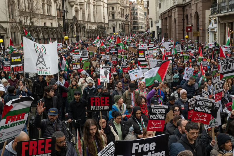 London: 13 people arrested during solidarity march with Palestinians