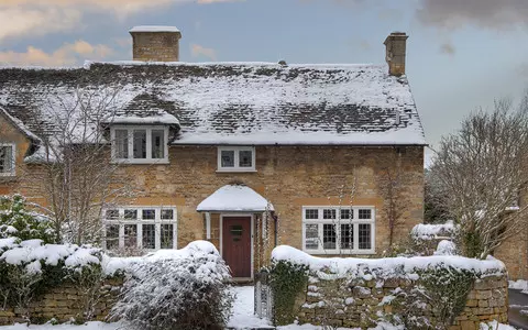 UK weather: Britons tipped for white Christmas as Met Office gives verdict on when snow and ice to r