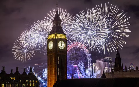 Londoners seeking view of New Year's Eve fireworks urged to 'stay away' from Tower Bridge and London