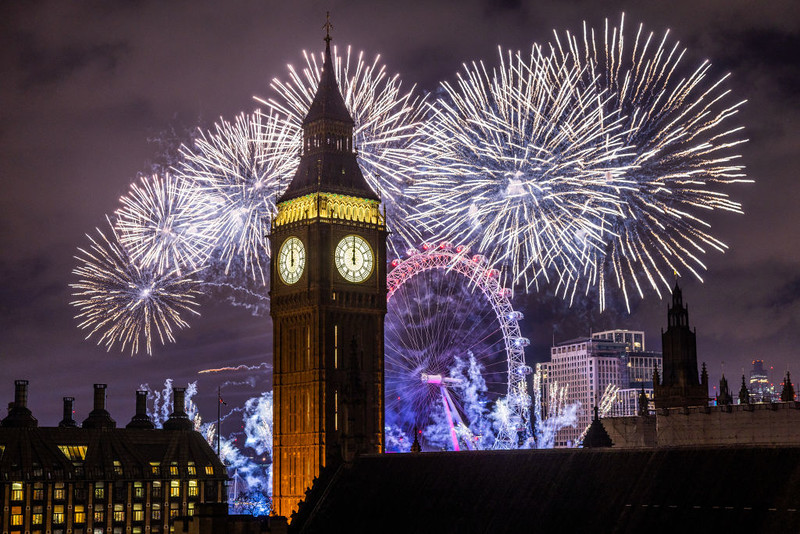Londoners seeking view of New Year's Eve fireworks urged to 'stay away' from Tower Bridge and London