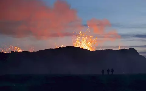 Iceland: Volcano erupts after weeks of earthquakes