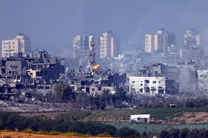 Premier Sunak: W Strefie Gazy zbyt wielu cywilów straciło życie