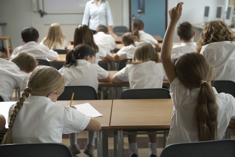 Schools in England do not have to address gender-questioning students according to their demands