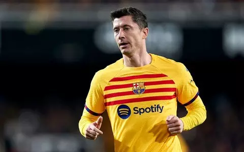 The agent confirmed that Lewandowski will remain at Barcelona