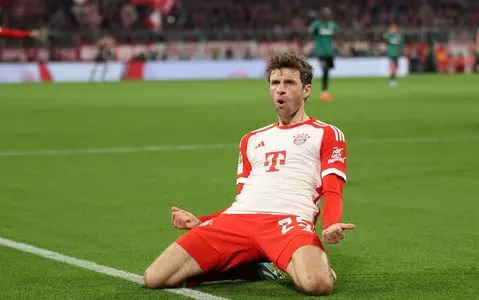 Thomas Mueller extended his contract with Bayern