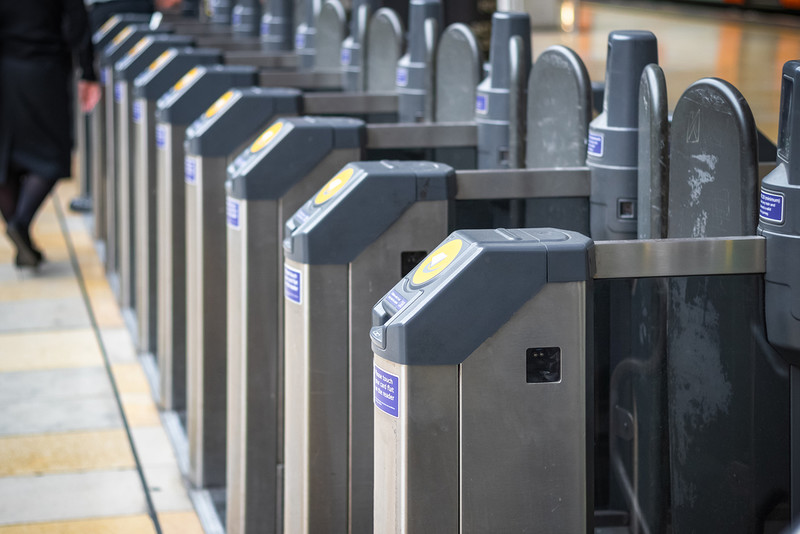 Sadiq Khan rozważa "rewolucję" w sposobie naliczania opłat za transport publiczny