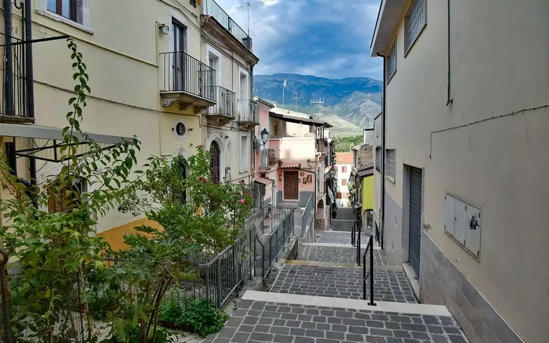 W Abruzji wystawiono na sprzedaż 15 domów w cenie 1 euro