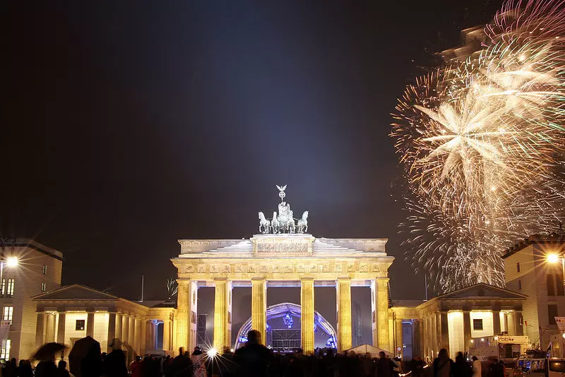 Niemcy: Wiele miast wprowadziło zakaz odpalania fajerwerków w sylwestra