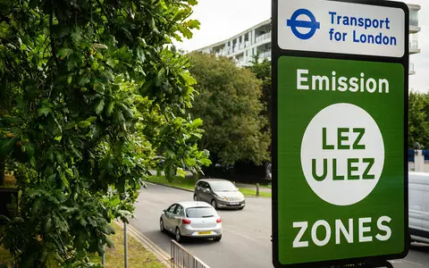 London Ulez averts more air pollution than that caused by capital’s airports, report shows