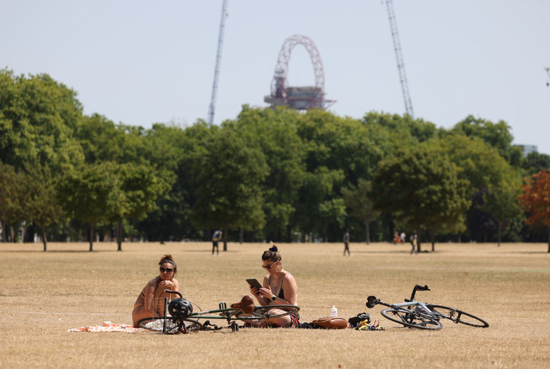 UK weather: 2023 was second warmest year on record, says Met Office