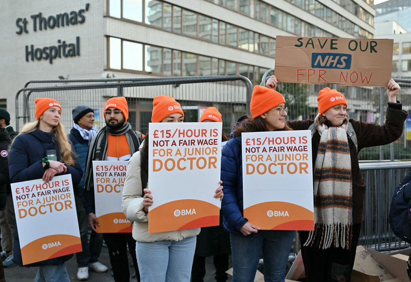 Junior doctors' strike continues, longest in NHS history