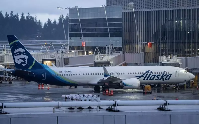 Boeing 737 Max 9 grounded.  Window fell out of flying plane