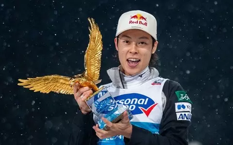 Four Hills Tournament: Kobayashi's third trium