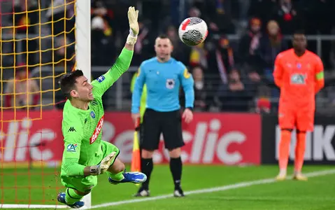 French Cup: 'Polish' match at Lens, Majecki hero of penalty shootout series