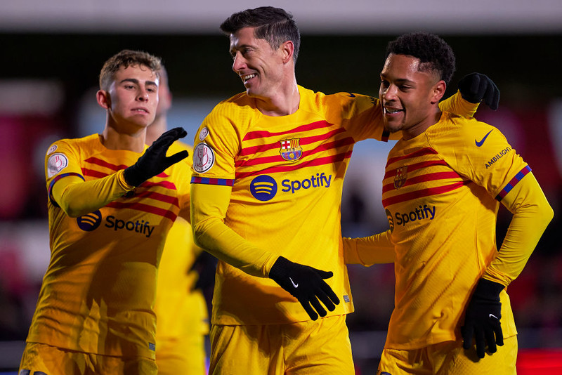 Copa del Rey: Lewandowski's goal from penalty kick, Barcelona advance to 1/8 final