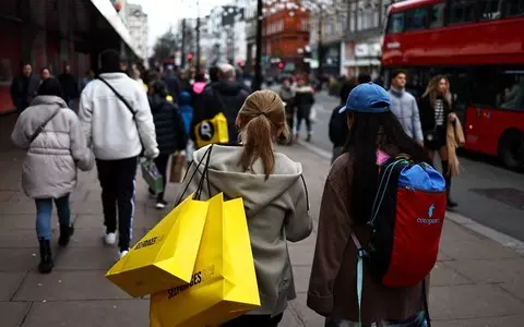 Shoppers and retailers set for 'challenging' 2024, says BRC