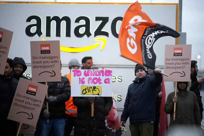 Pracownicy Amazona w nowym oddziale w Birmingham planują strajk w tym miesiącu