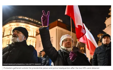 British media about "dramatic escalation" and "unprecedented events" in Poland