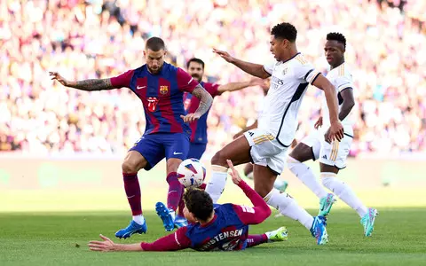 Football weekend in Europe: 'El Clasico' in the Super Cup, matches in Italy and England