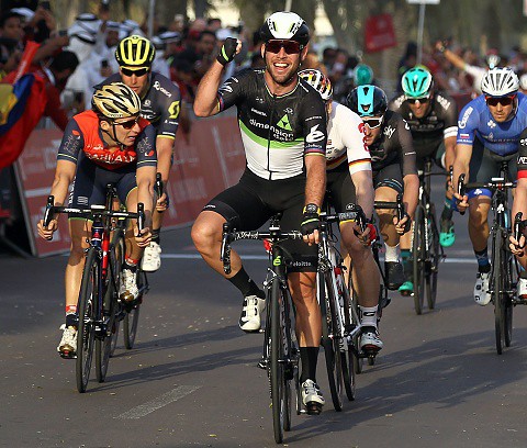 Abu Dhabi Tour: Mark Cavendish sprints to opening stage win