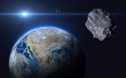 A sizable asteroid will pass close to Earth tonight