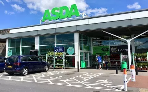 Supermarket giant Asda trials four day working week for staff