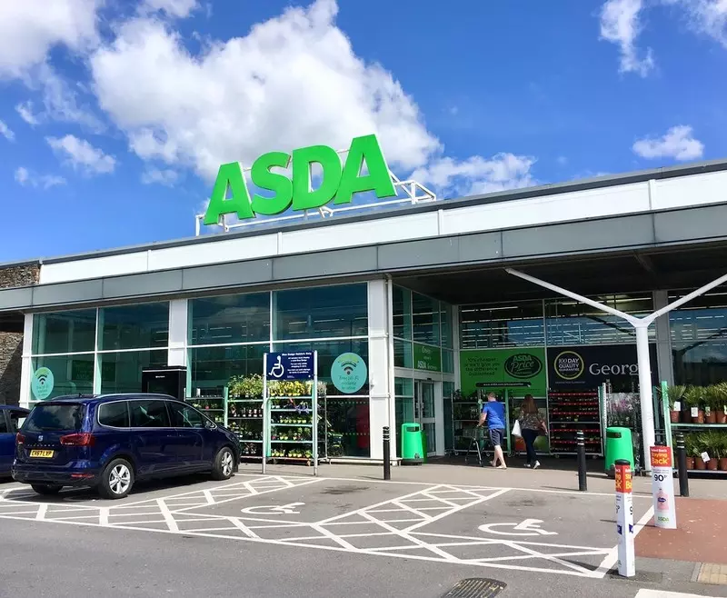 Sieć supermarketów Asda testuje czterodniowy tydzień pracy 
