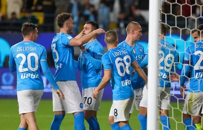 Superpuchar Włoch: Napoli pierwszym finalistą turnieju w Rijadzie