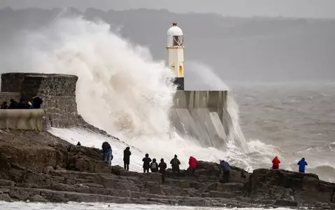 Entire UK facing gales and downpours as Storm Isha blows in