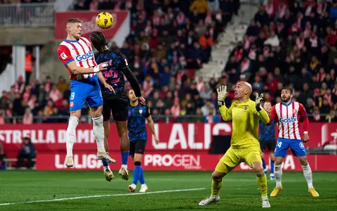 Girona is the leader again. Barcelona beat Betis, Lewandowski goalless