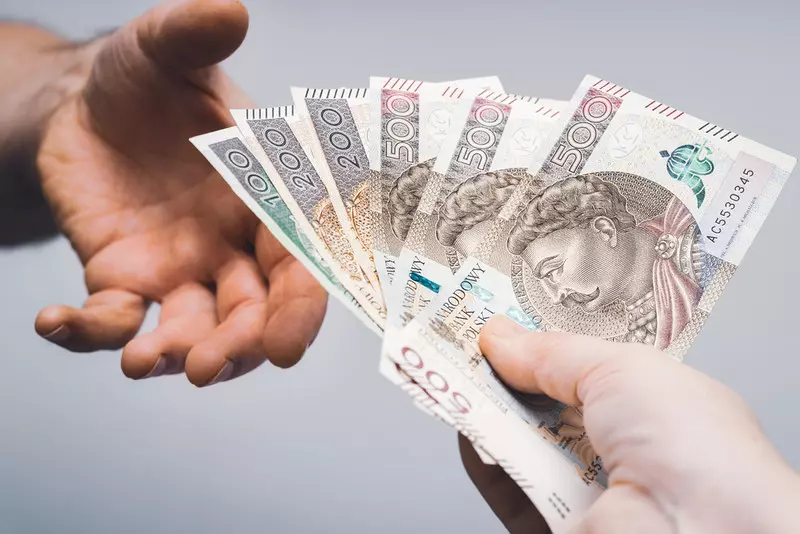 Wyższe wynagrodzenie to najczęstsza przyczyna zmiany pracy w Polsce