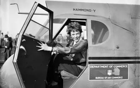 US: Pilot Believes He Found Amelia Earhart's Long-Lost Plane