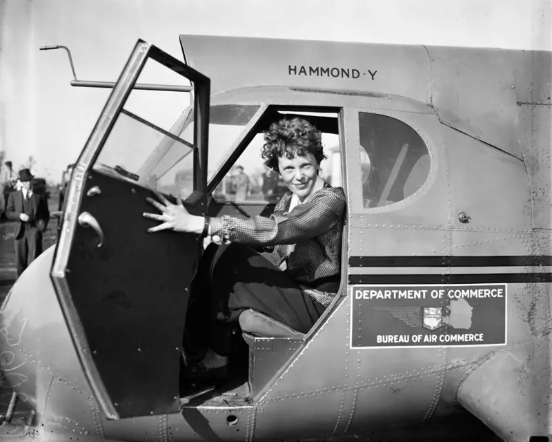 US: Pilot Believes He Found Amelia Earhart's Long-Lost Plane