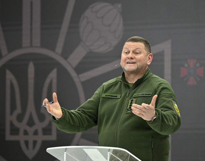 Volodymyr Zelenskyy prepares to replace Ukraine’s top general