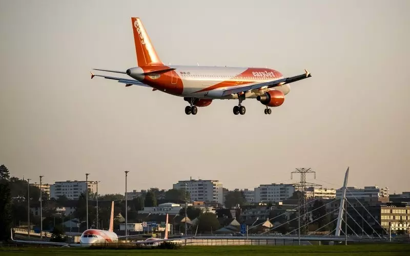 EasyJet becomes first airline to use new system to optimise flight paths