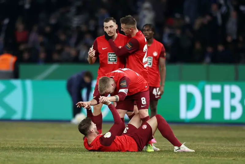 Puchar Niemiec: Kaiserslautern w półfinale, asysta Puchacza