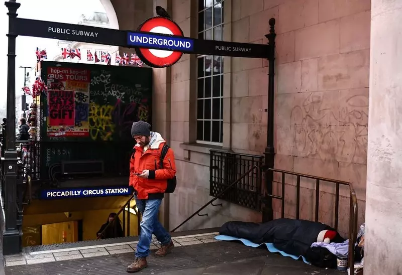 Rekordowa liczba bezdomnych w Londynie. "To katastrofa"