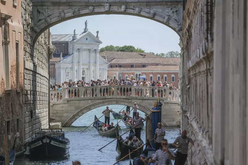Venice mayor: Entrance ticket does not mean city will be inhospitable