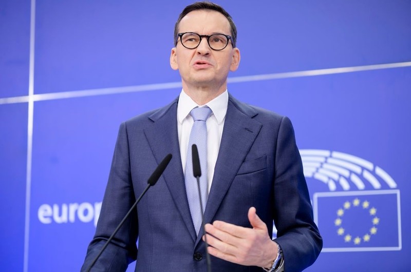 Sondaż: Kto powinien być kandydatem PiS na prezydenta? 