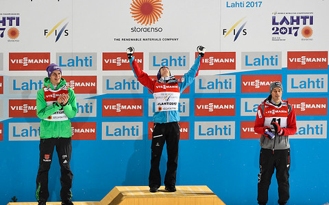 Piotr Żyła na podium w Lahti 