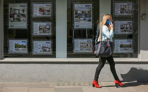 100k sign petition to make rent payments proof you can afford a mortgage