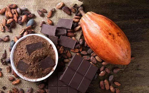 Chocolate: Cocoa price hits record high as El Niño hurts crops